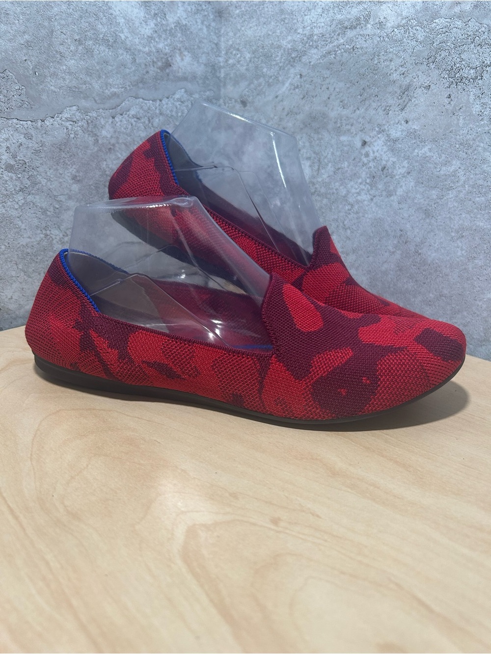 Rothy’s red camo loafer flats women’s size 9